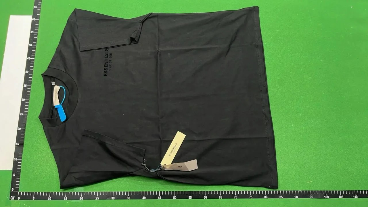 ESSENTIALS T-Shirt Short set